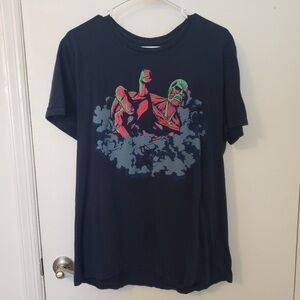 Attack on Titan T-shirt Lootwear in Navy SZ M